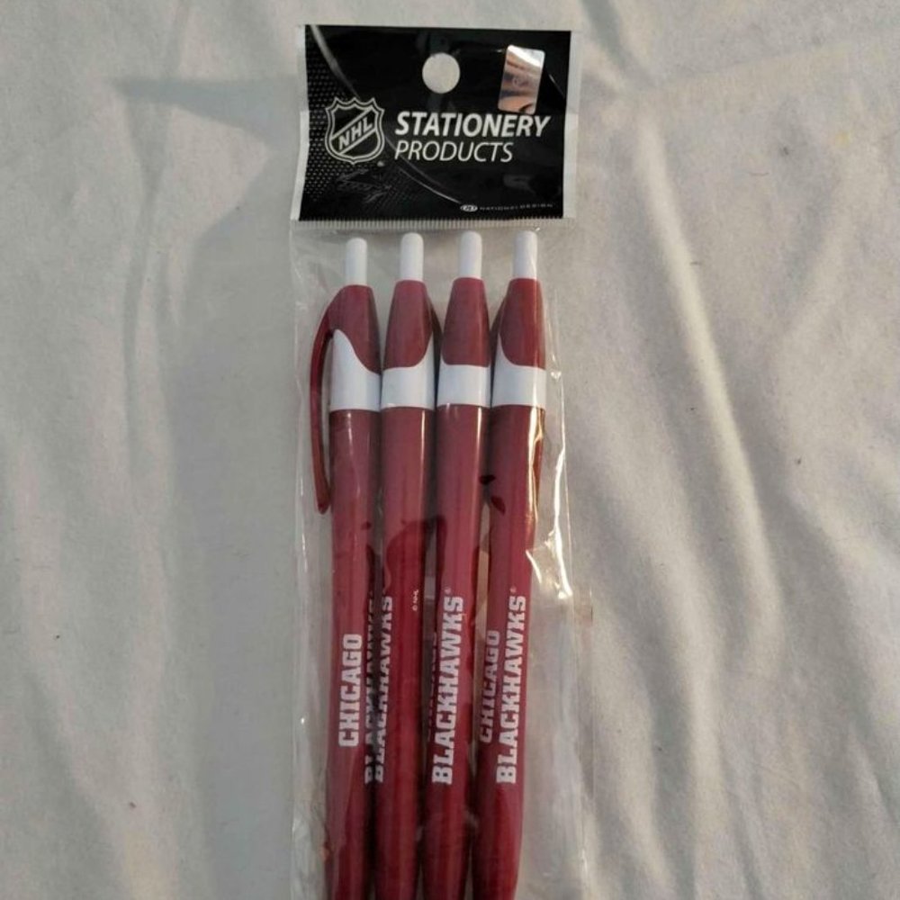 NWT Set of 4 NHL Chicago Blackhawks Pens